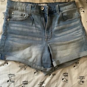 Jeans 👖 Shorts 🩳